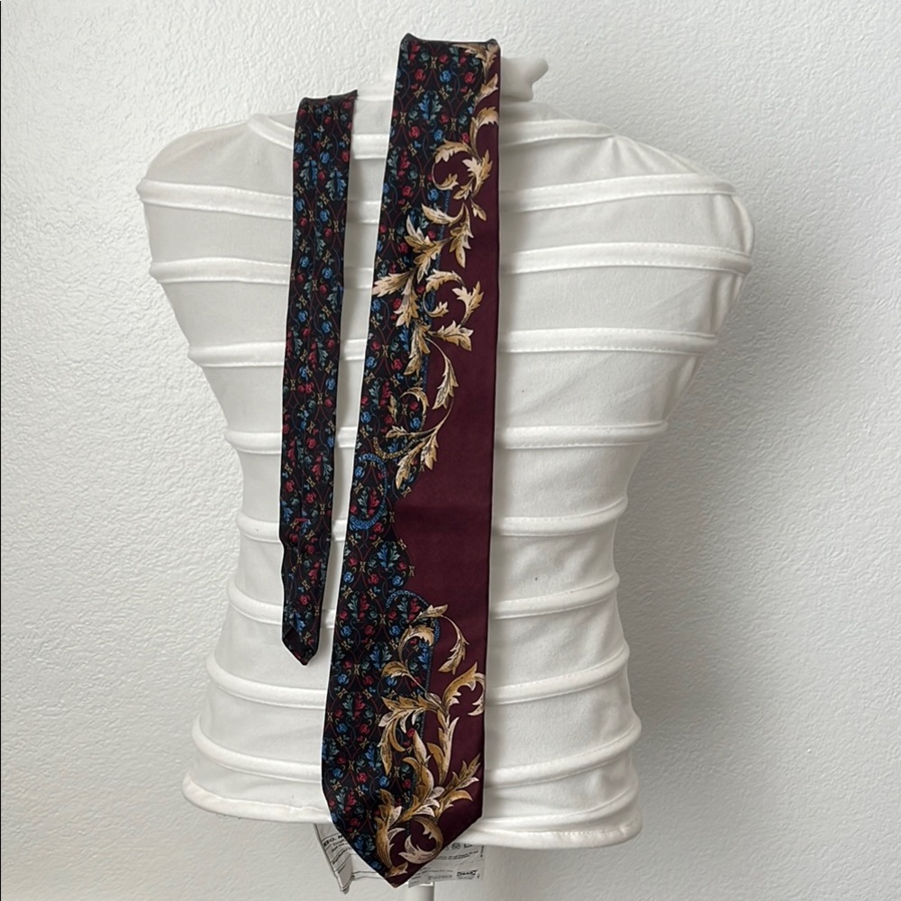 Elegant Burgundy and Black Floral Women's Tie